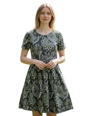 LuLaRoe Amelia Green Floral Print Dress Medium Saint Patrick's Day
